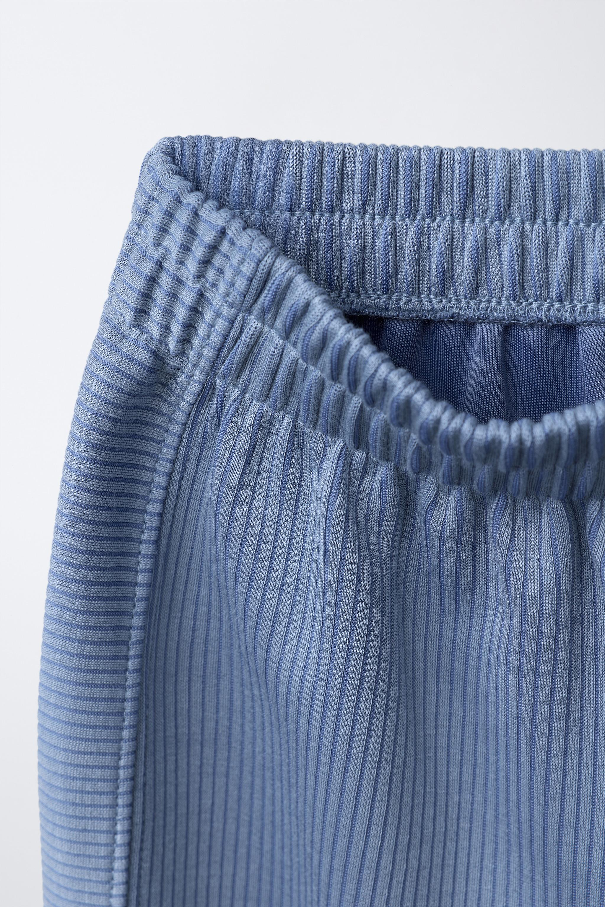 PANTALON CÔTELÉ À JAMBES LARGES AVEC MODAL
